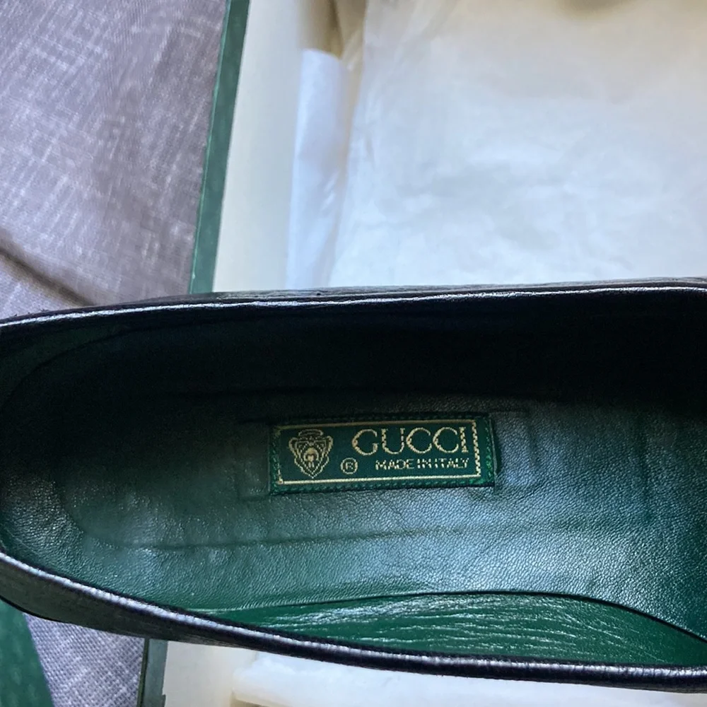 ..SOLD..Vintage Gucci Loafers - Picture 3 of 9